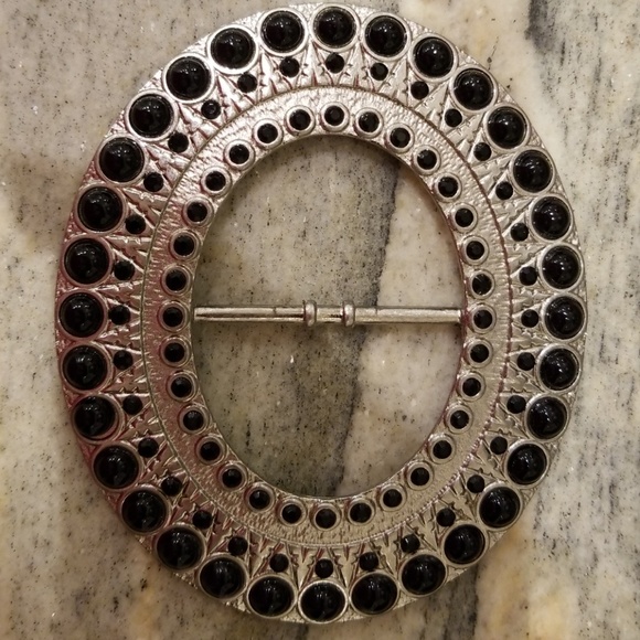 Stunning Belt Buckle - Picture 2 of 3